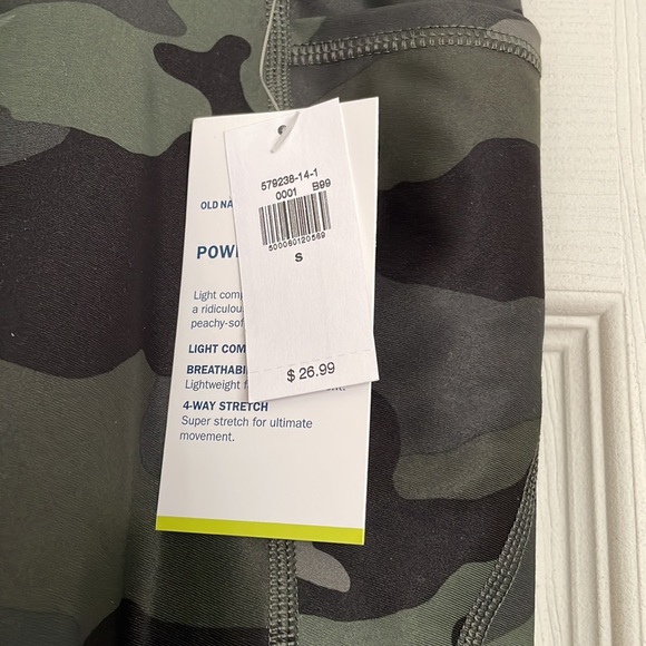 New Old Navy High Rise Bike Shorts - Picture 2 of 3